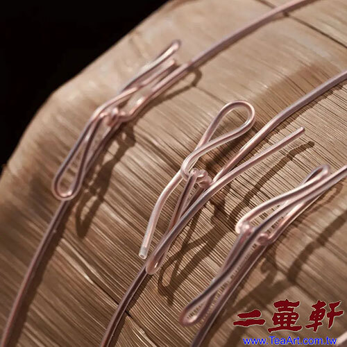 2025年金蛇啟天 大益蛇年普洱茶生肖茶